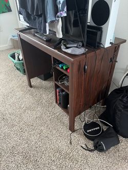 Dark wood Computer/Gaming Desk