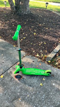 Micro Kickboard Mini Deluxe Kick Scooter