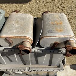 Flow Master Off A 65 Chevy 