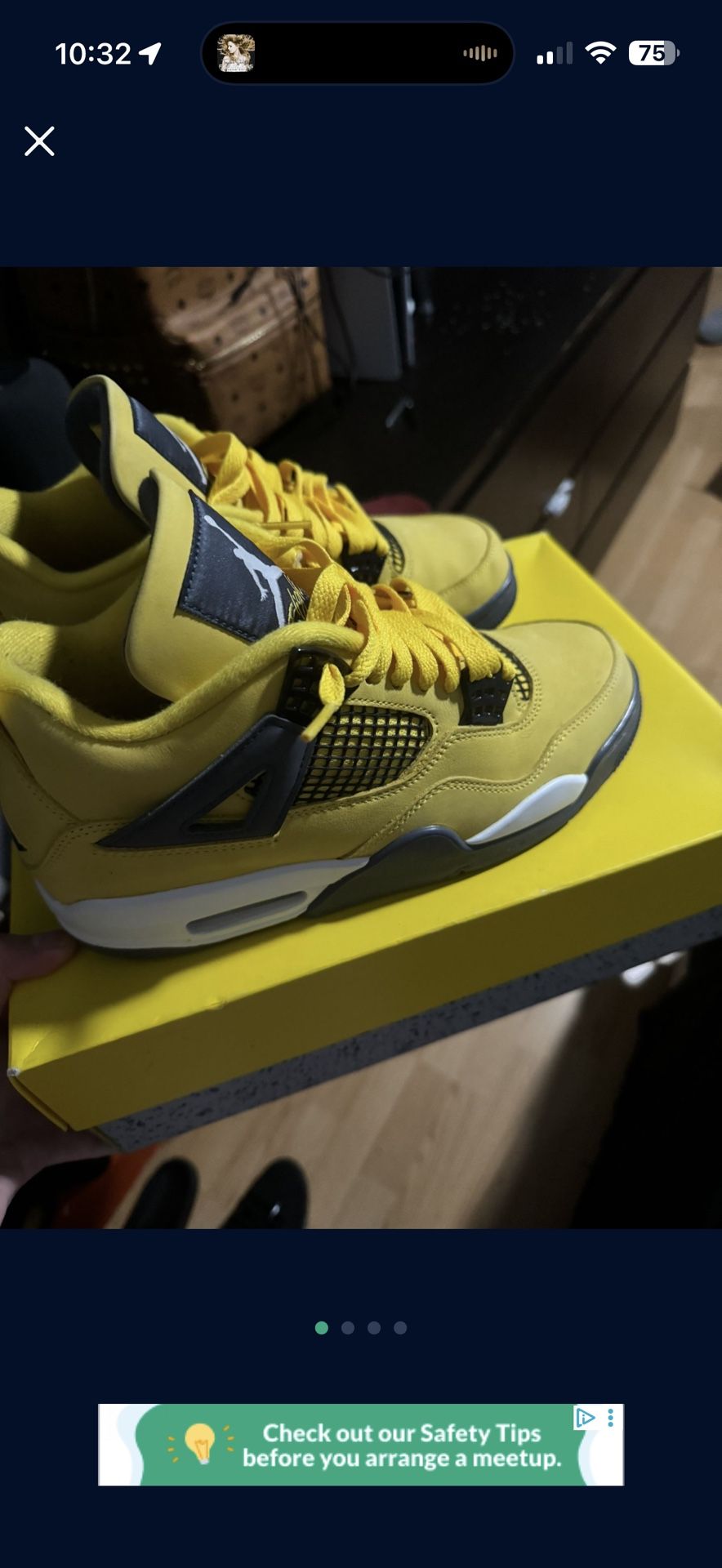 Jordan 4 Lightning Size 8. perfect Condition 