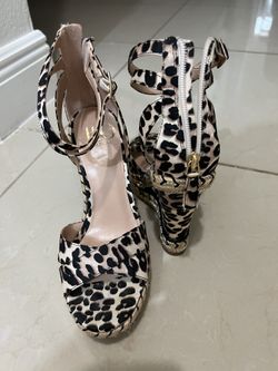 JLO JENNIFER LOPEZ ONDINA ESPADRILLE WEDGE SANDAL for Sale in Fort