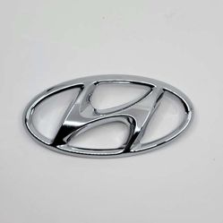 Hyundai Emblem Badge Symbol Logo Part 86300 2B100 New for Santa Fe 
2013-2018.  New, never been used