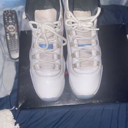 Jordan 11 Retro White Legend Blue Black