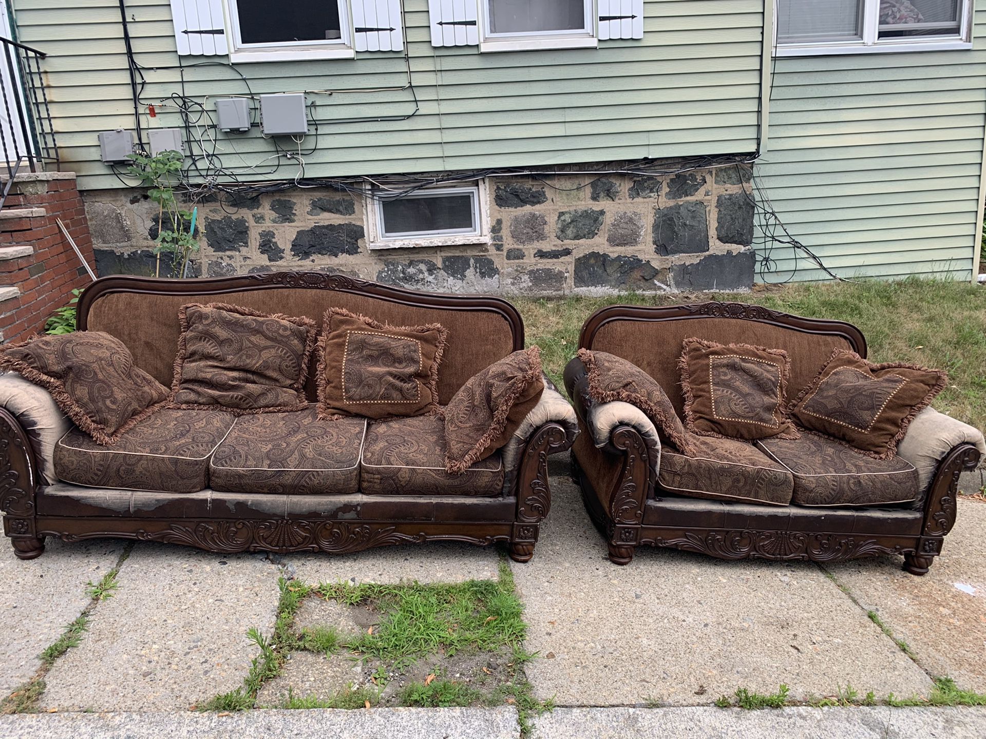 Sofa and loveseat for FREE