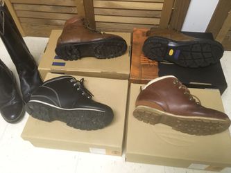 Men size 8 boots used in good condition
