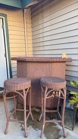 Used Brown Wicker Set