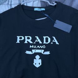 PRADA T SHIRT