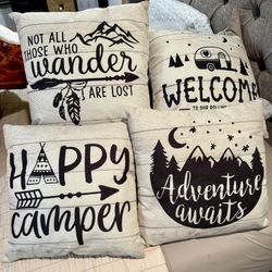 Throw Pillows 
