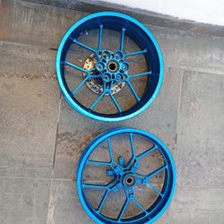 Yamaha R1 Wheels