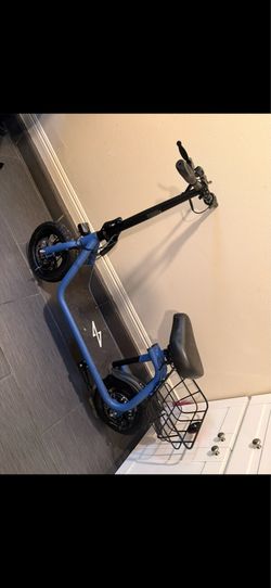 PhantomGOGO R1 Pro Electric Scooter – No Key or Charger – As Is