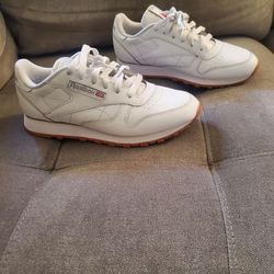 Reebok  woman's 8.5