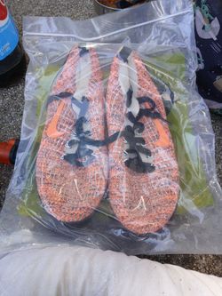 Nike Air VaporMax Flyknit Size 8