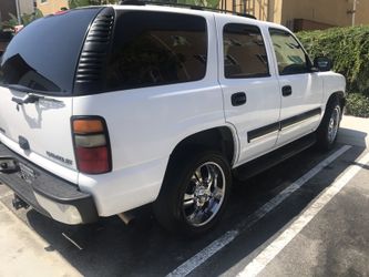 2004 chev Tahoe only $4,800 today like new inside n out