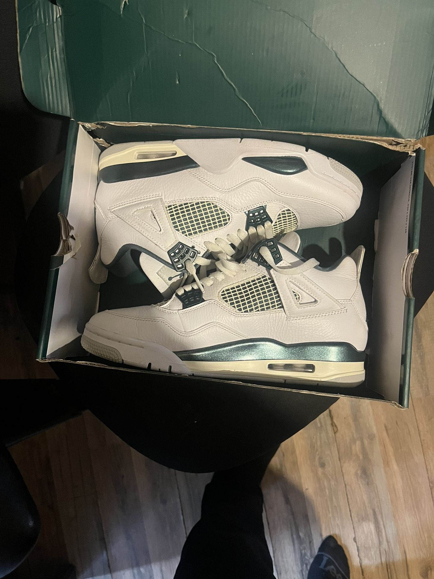 Jordon 4s Retro White And Green