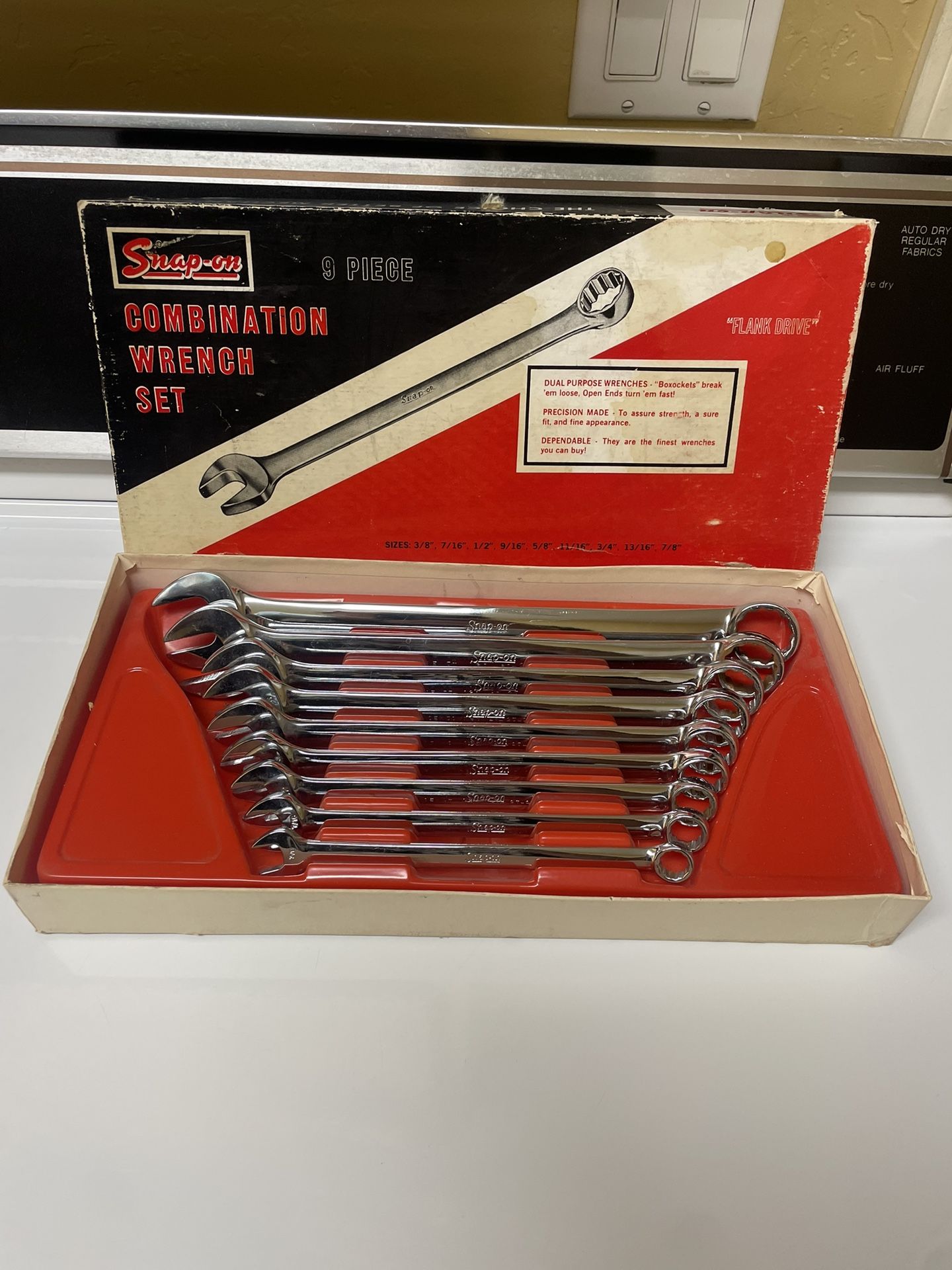 Snap-on Tools SAE combination 9  piece wrench set flank Drive