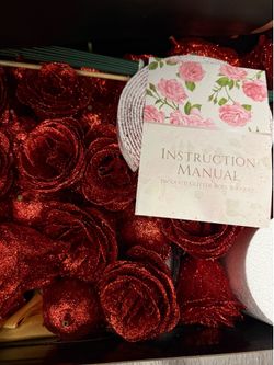 Red glitter rose bouquet with glittery