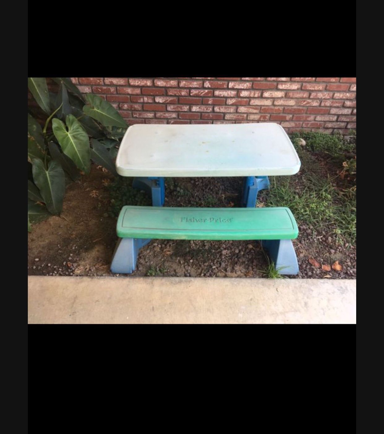 Little Tykes Picnic Table