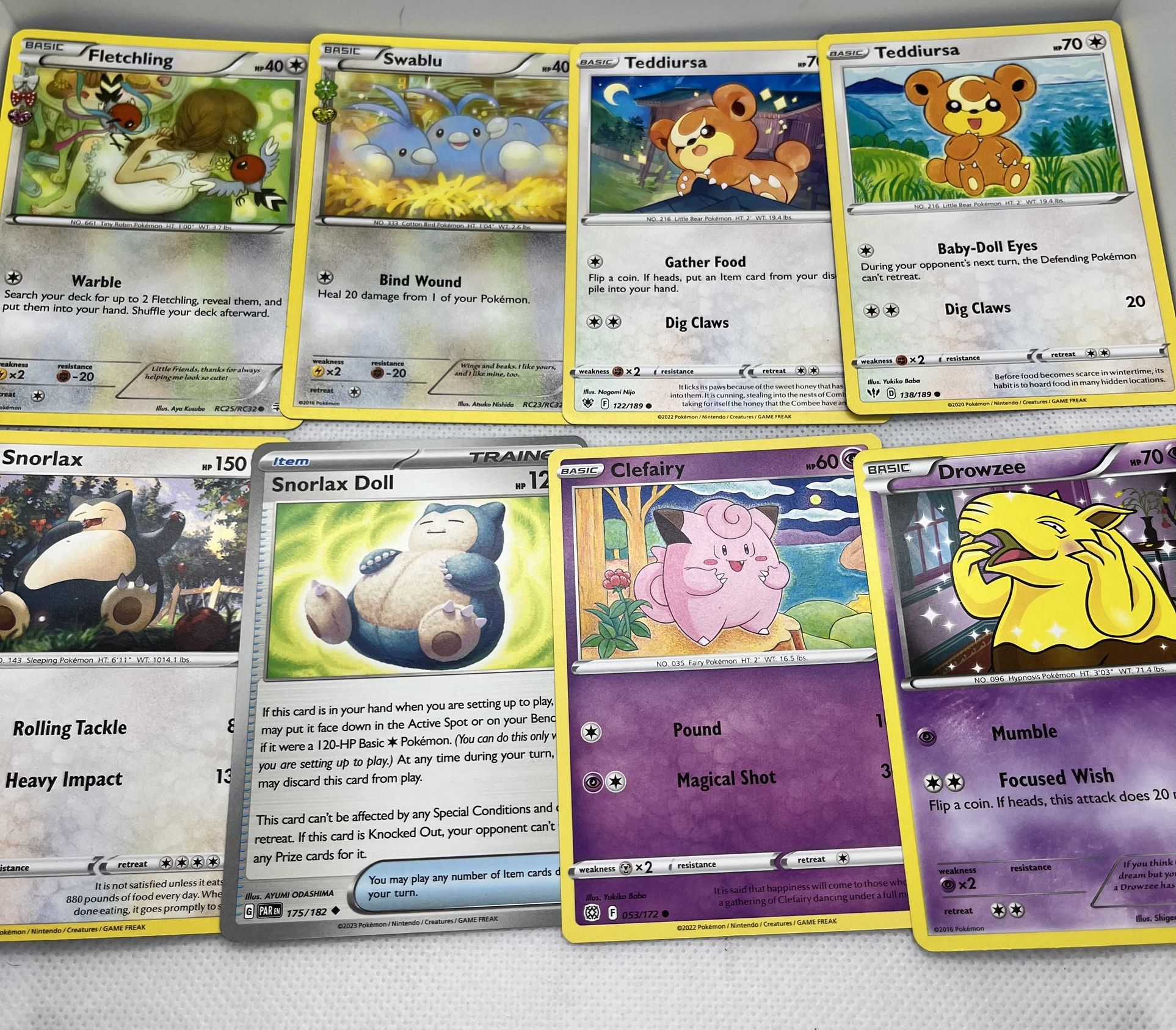 16 Pokemon Cards