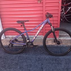 TREK Marlin 5