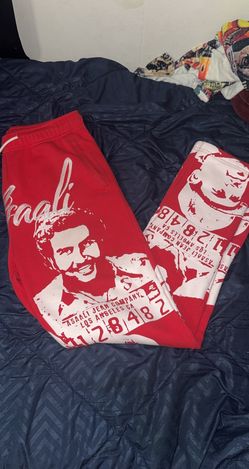 Red Asaali Sweats