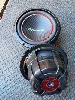 Pair of Pioneer 10" Car Subwoofers (TS-W254R8) - 2200W Max / 500W RMS Total