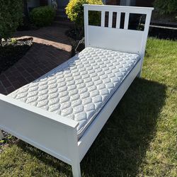 White Twin Size Bed Frame With Mattress 