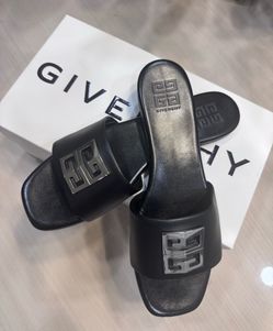 Givenchy 4G black leather sandals