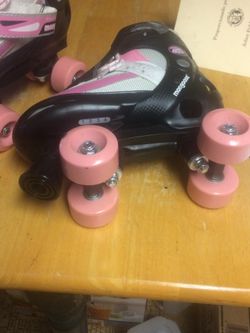 Moongoose roller skates