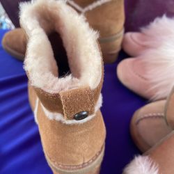 Ugg’s Shoes Boot. 