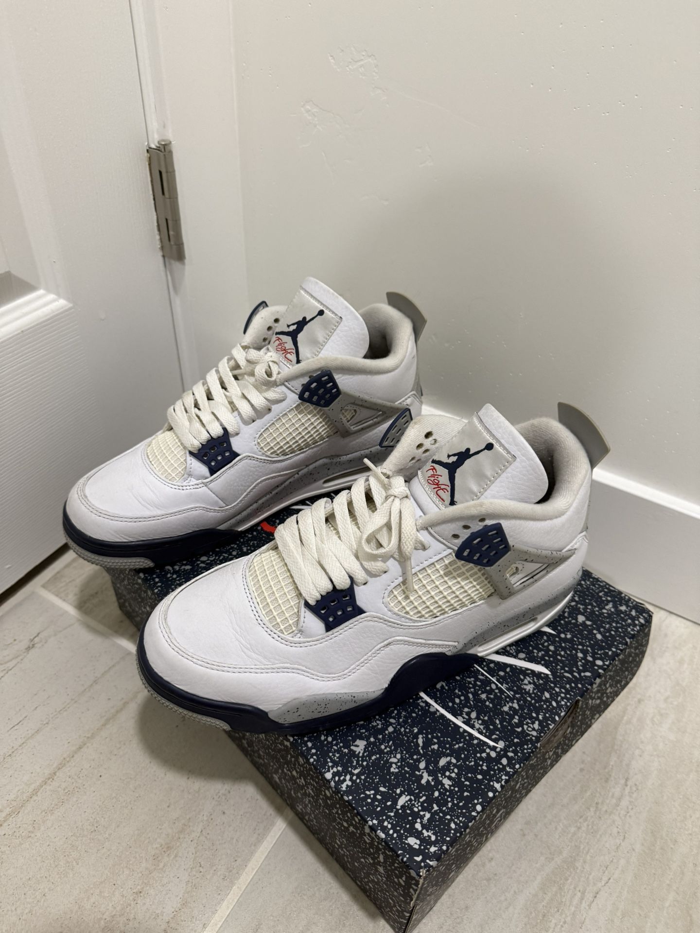 Jordan 4 Midnight Navy