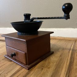 VINTAGE OLDE THOMPSON COFFEE MILL