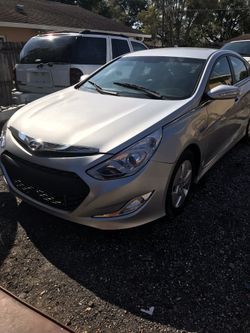 Hyundai sonata 2011