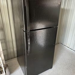 GE Refrigerator 