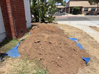 4 yards Clean fill dirt, Kearny mesa
