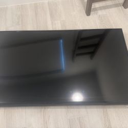 Great Condition Vizio E50-C1 Smart 50' Television
