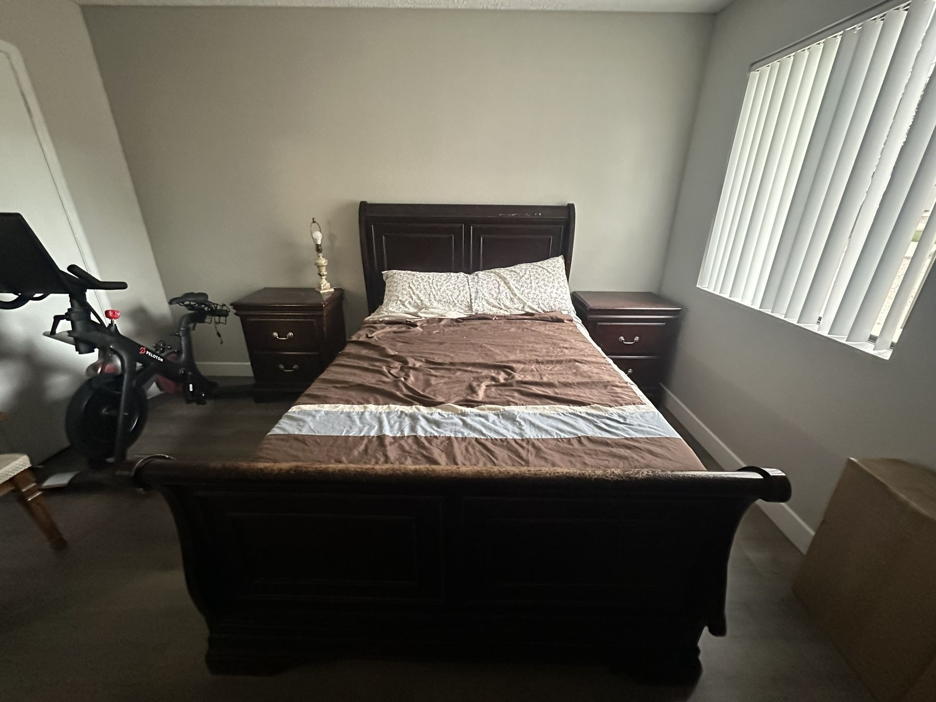 Full Size Bedroom Set - Solid Wood