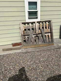 Free Wood Pallets