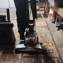 Kirby Vacuum Cleaner With All Attachments It Even Shampoosed Carpets