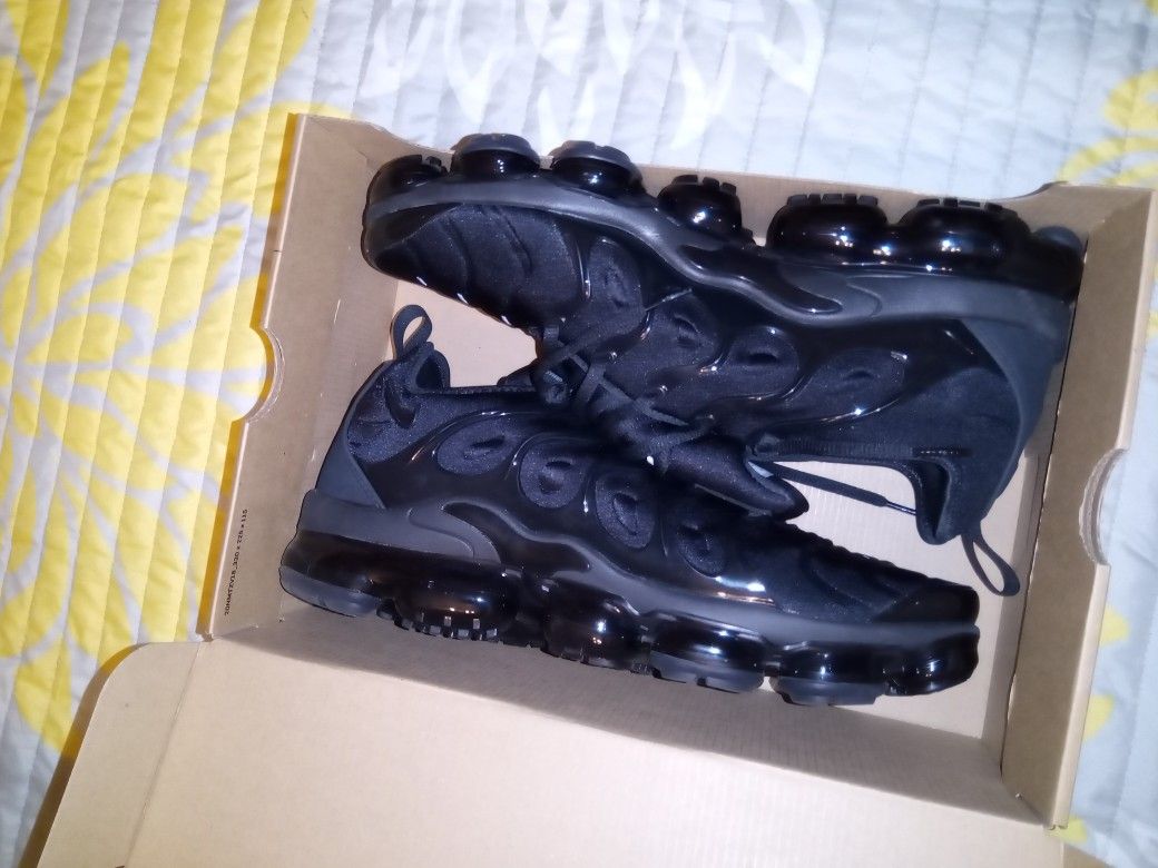 Nike Vapor Max Size 12