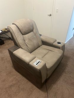 Power Recliner Chair with Cup Holder