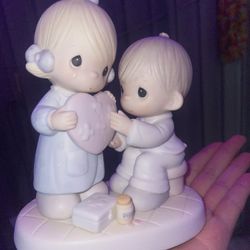 Precious Moment Statues 2 Set