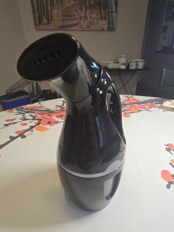 Conair Handheld Steamer For Clothes 