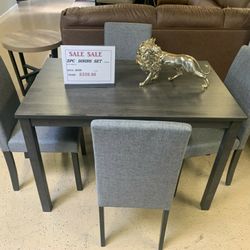 5 Pc entry- level dining room set