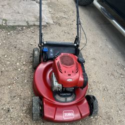 Toro mower self propelled all works good asking $130 pick up in sealy tx