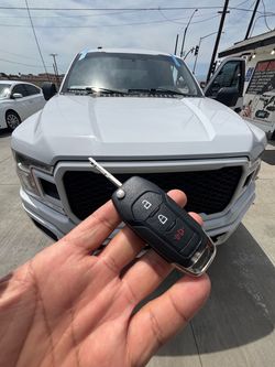 Llaves de autos / car keys and remotes