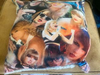 Taylor Swift Throw Pillow