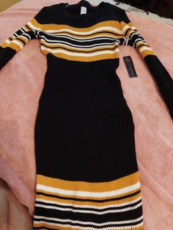 Fitted black and yellow dress