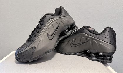 Nike SHOX R4 Size 7youth