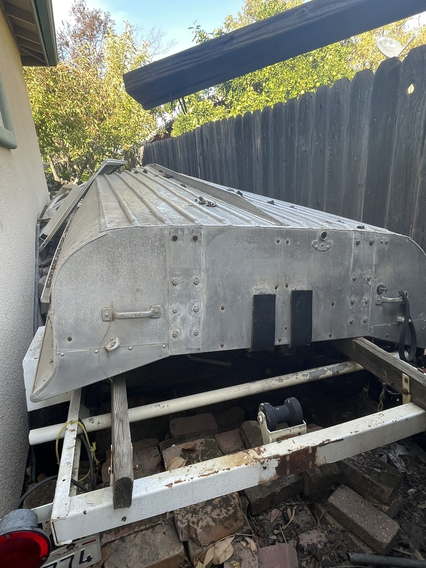 12FOOT X 4 Ft  Aluminum Boat💰💰TALKS