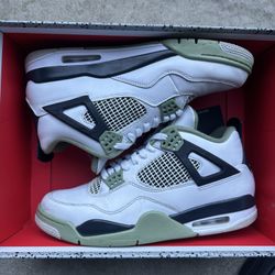 Jordan Retro 4 “Seafoam”